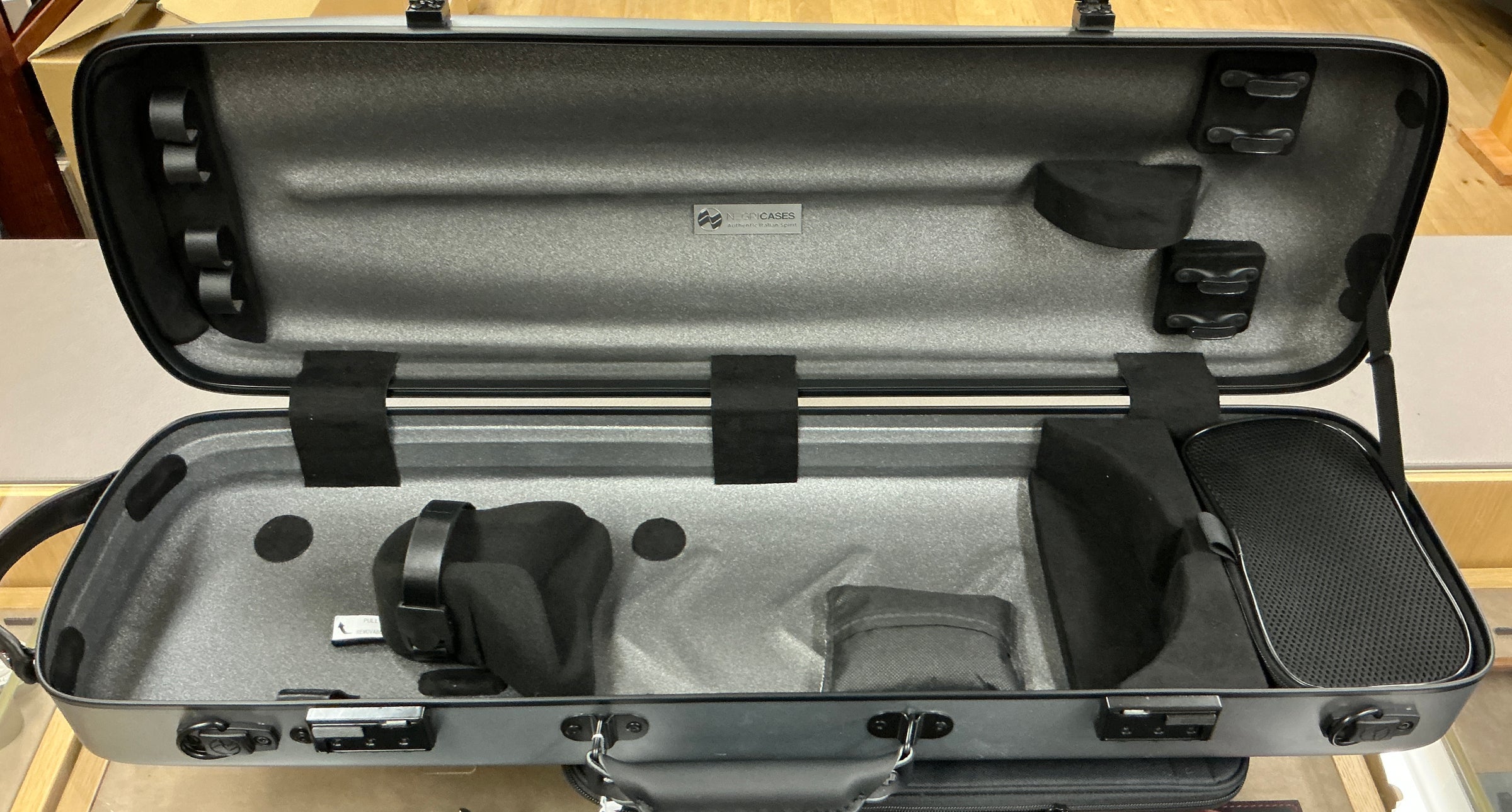 Negri New Violin Case Vulcano Oblong | l'atelier by apc