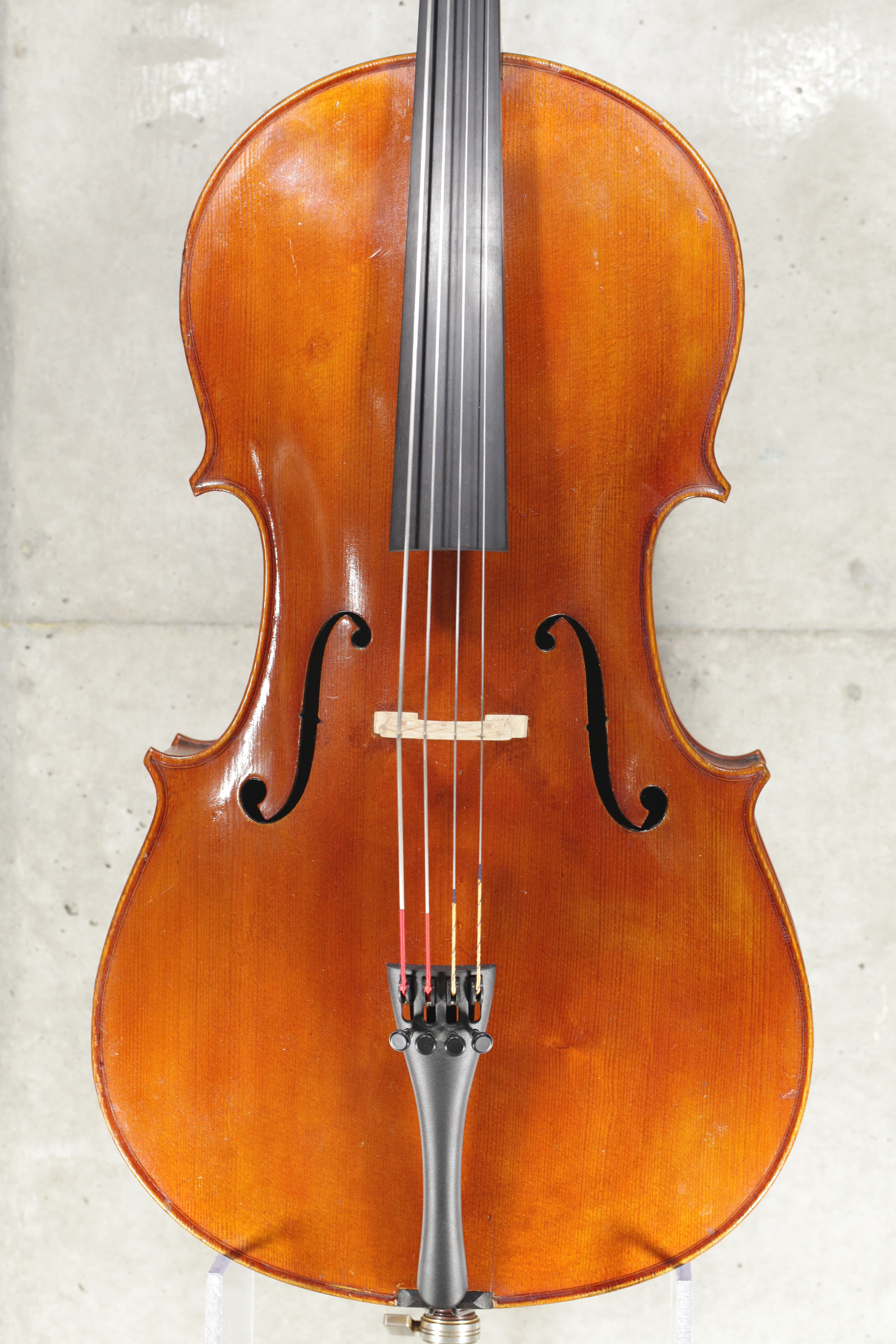 1/4Cello : Georges APPARUT France 1934 | l'atelier by apc