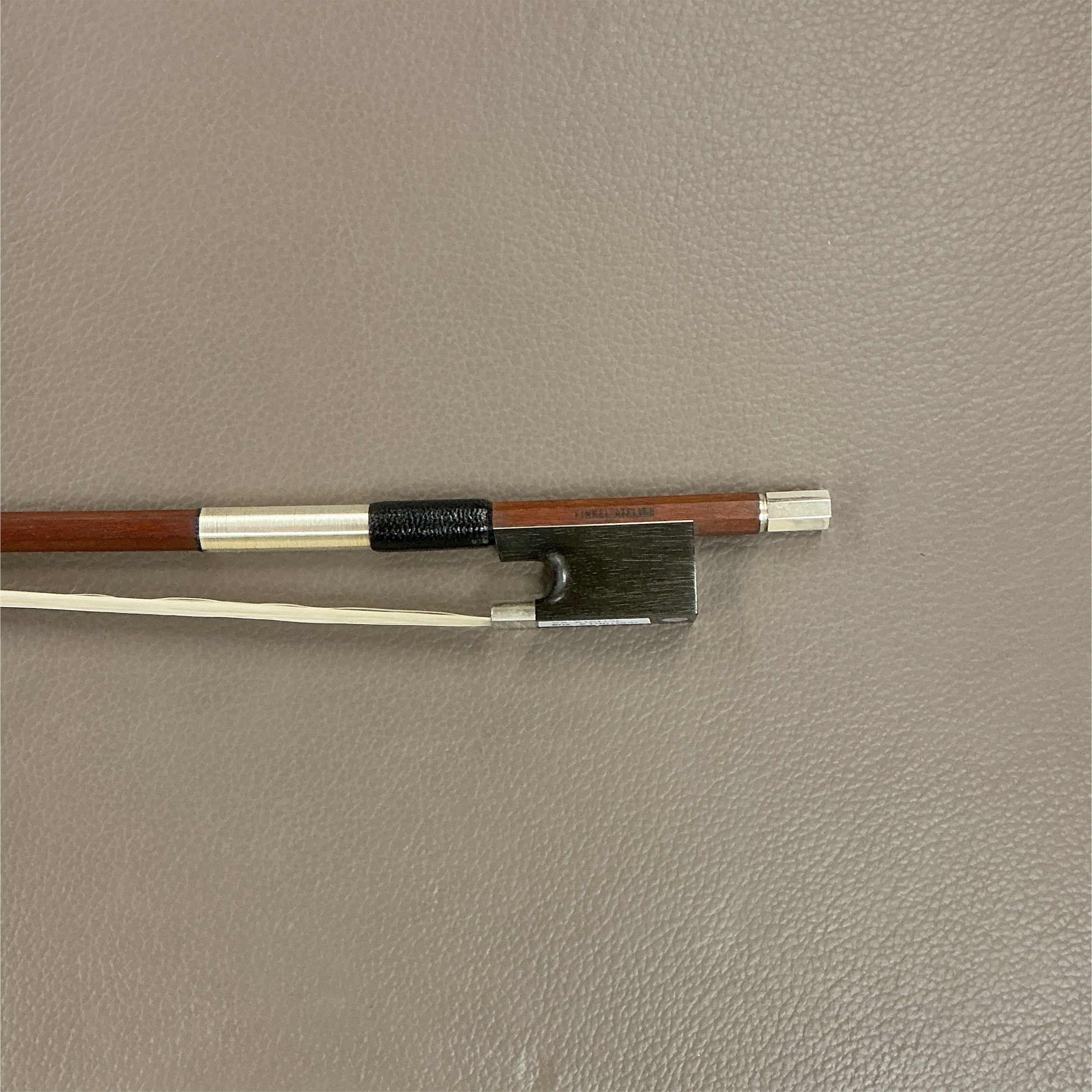 Viola bow : Swiss Finkel Atelier | l'atelier by apc