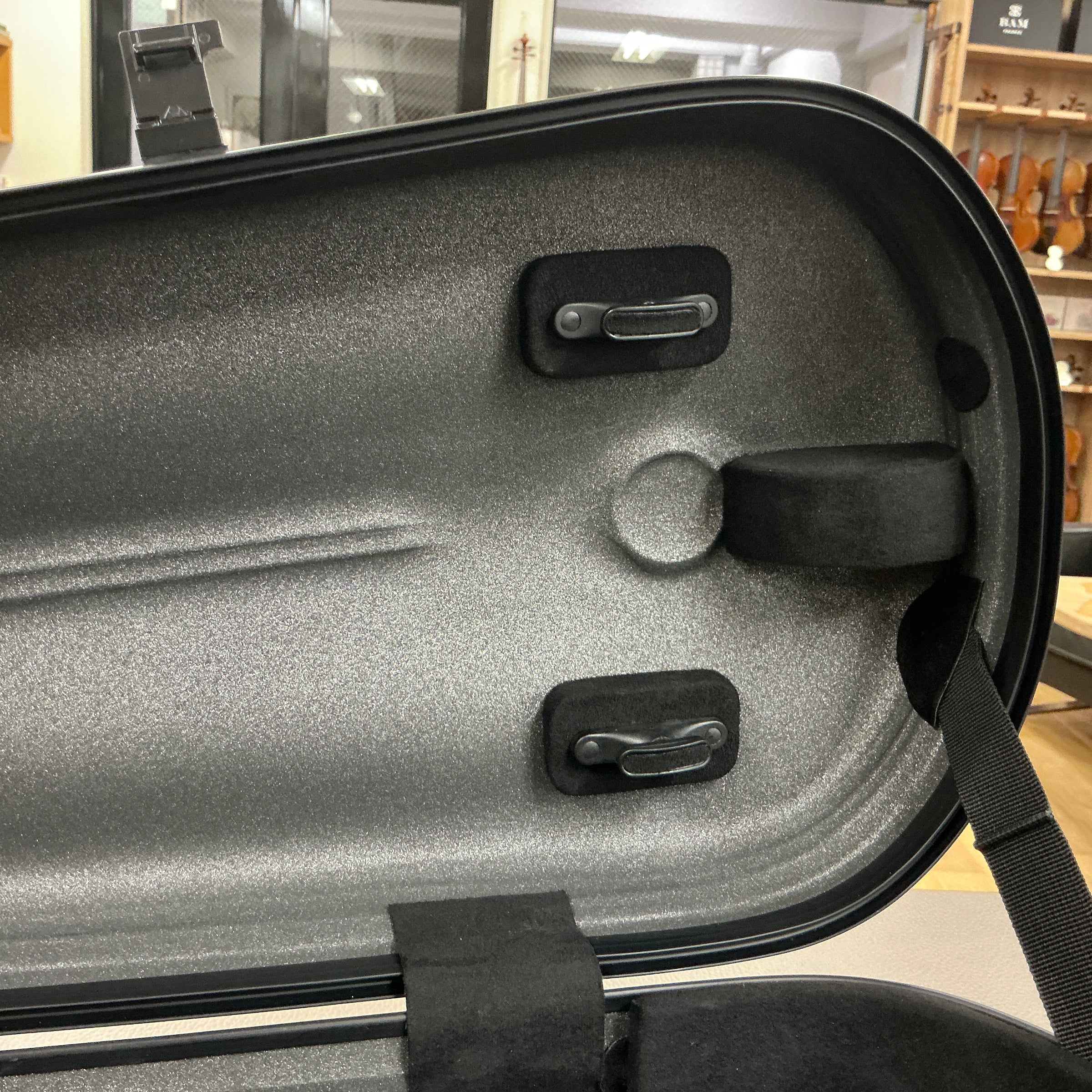 Negri New Violin Case Vulcano Triangular ネグリヴァイオリンケース