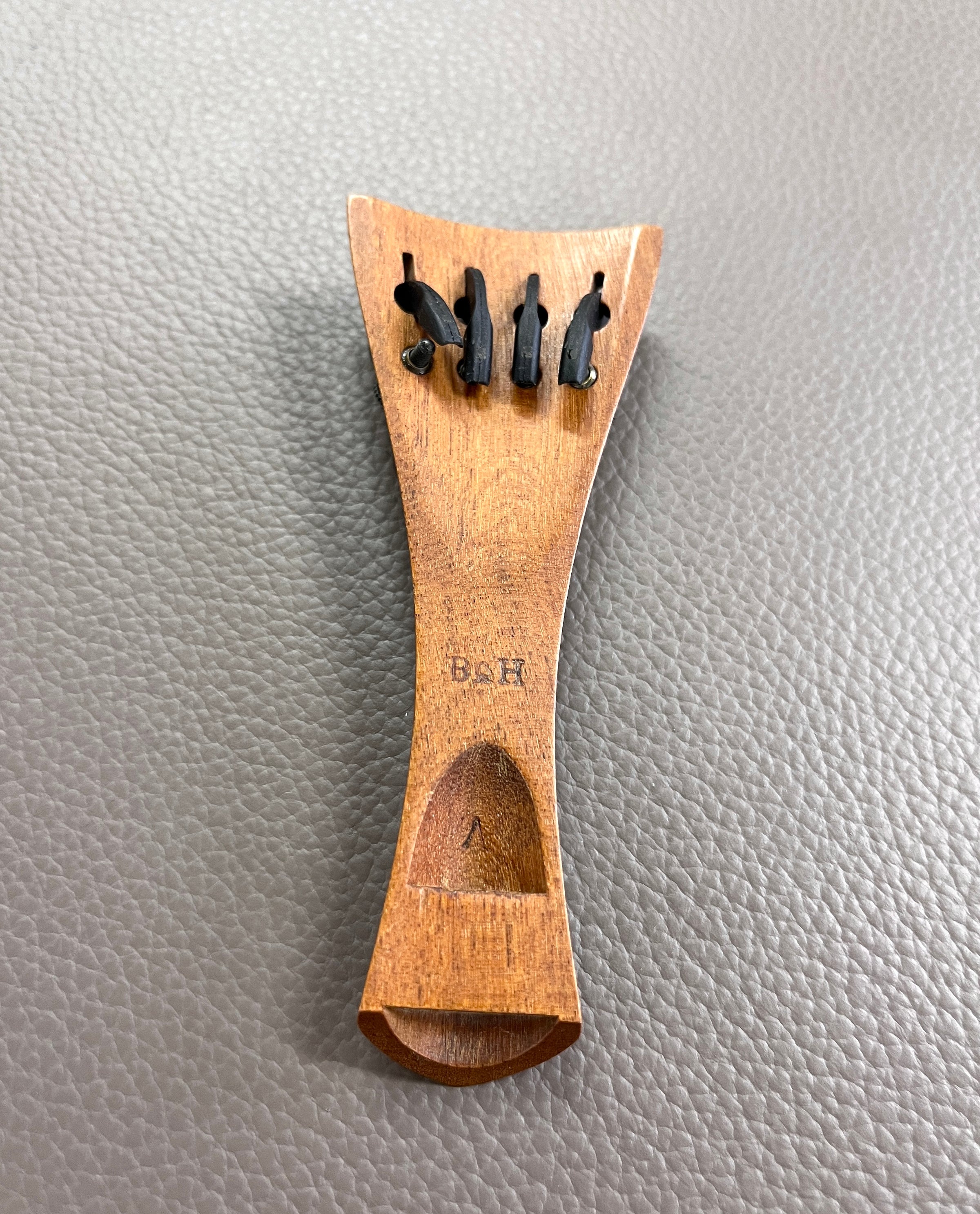 Bois d'Harmonie Violin Tailpiece Pernambuco 4アジャスター付き | l