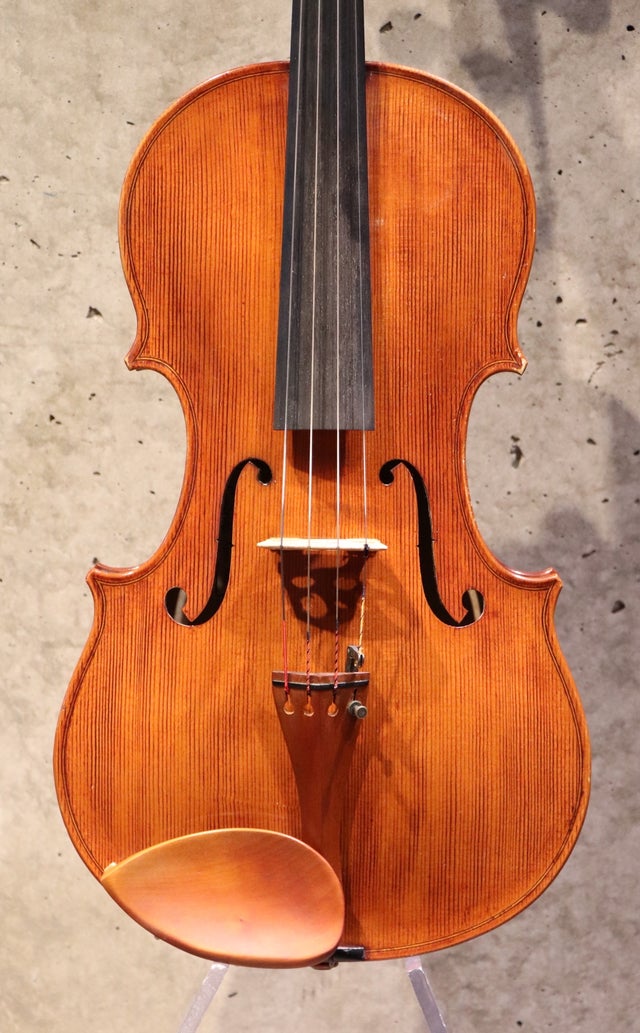 Viola for Rental ヴィオラ レンタル | l'atelier by apc Viola for Rental ヴィオラ レンタル | l'atelier by apc